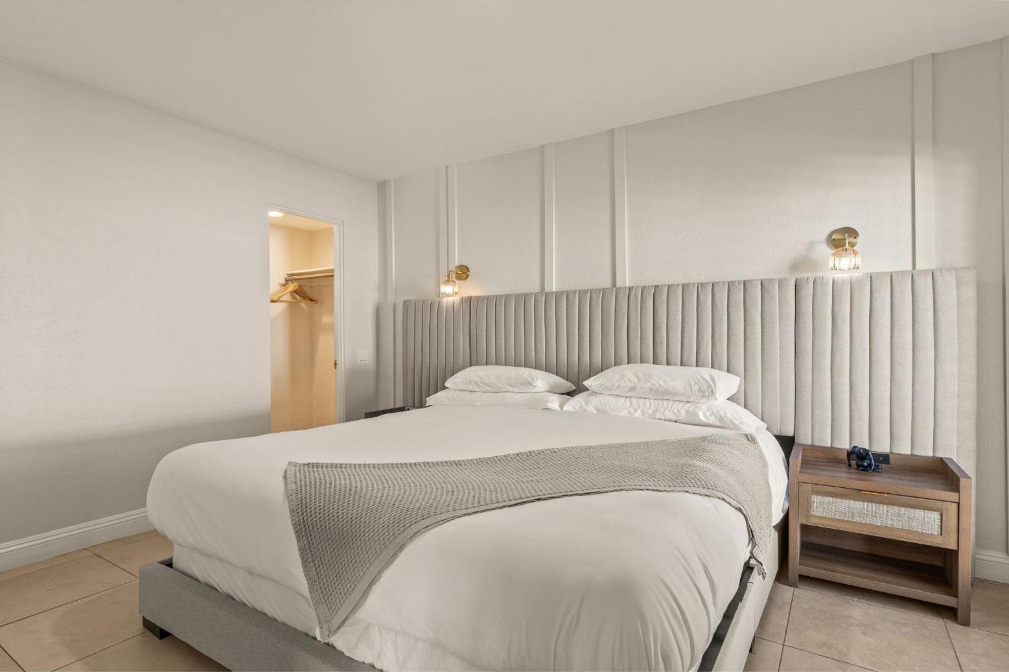 Casa Oliver Hotel & Resort - A Men'S Clothing Optional Resort In Palm Springs Eksteriør bilde