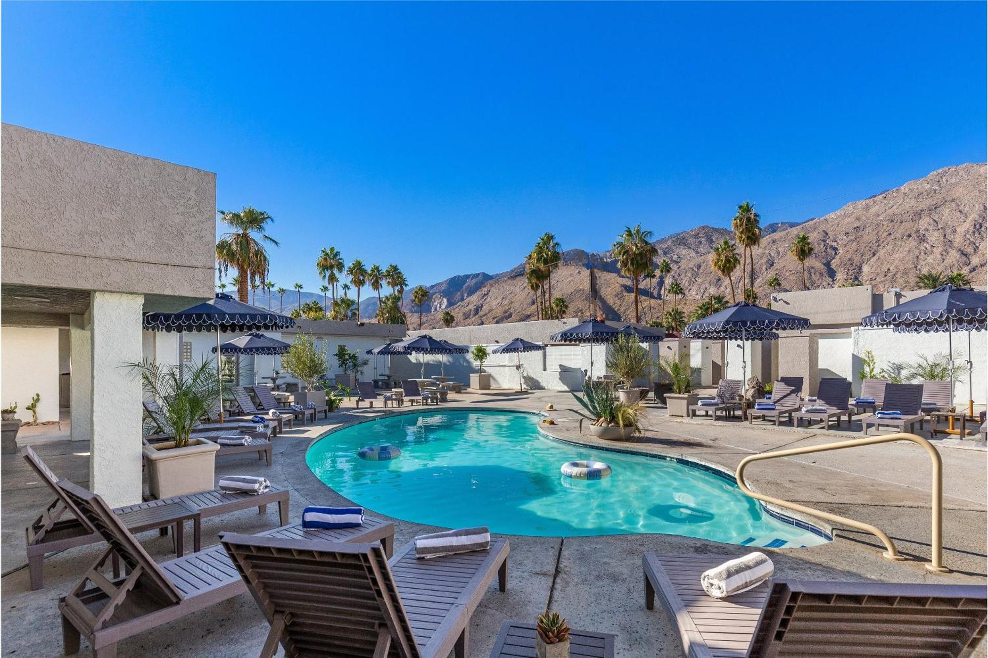 Casa Oliver Hotel & Resort - A Men'S Clothing Optional Resort In Palm Springs Eksteriør bilde