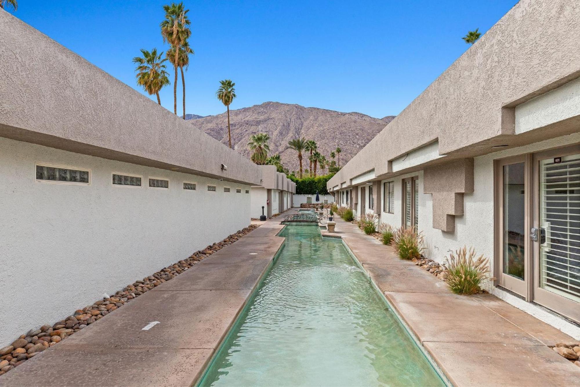 Casa Oliver Hotel & Resort - A Men'S Clothing Optional Resort In Palm Springs Eksteriør bilde