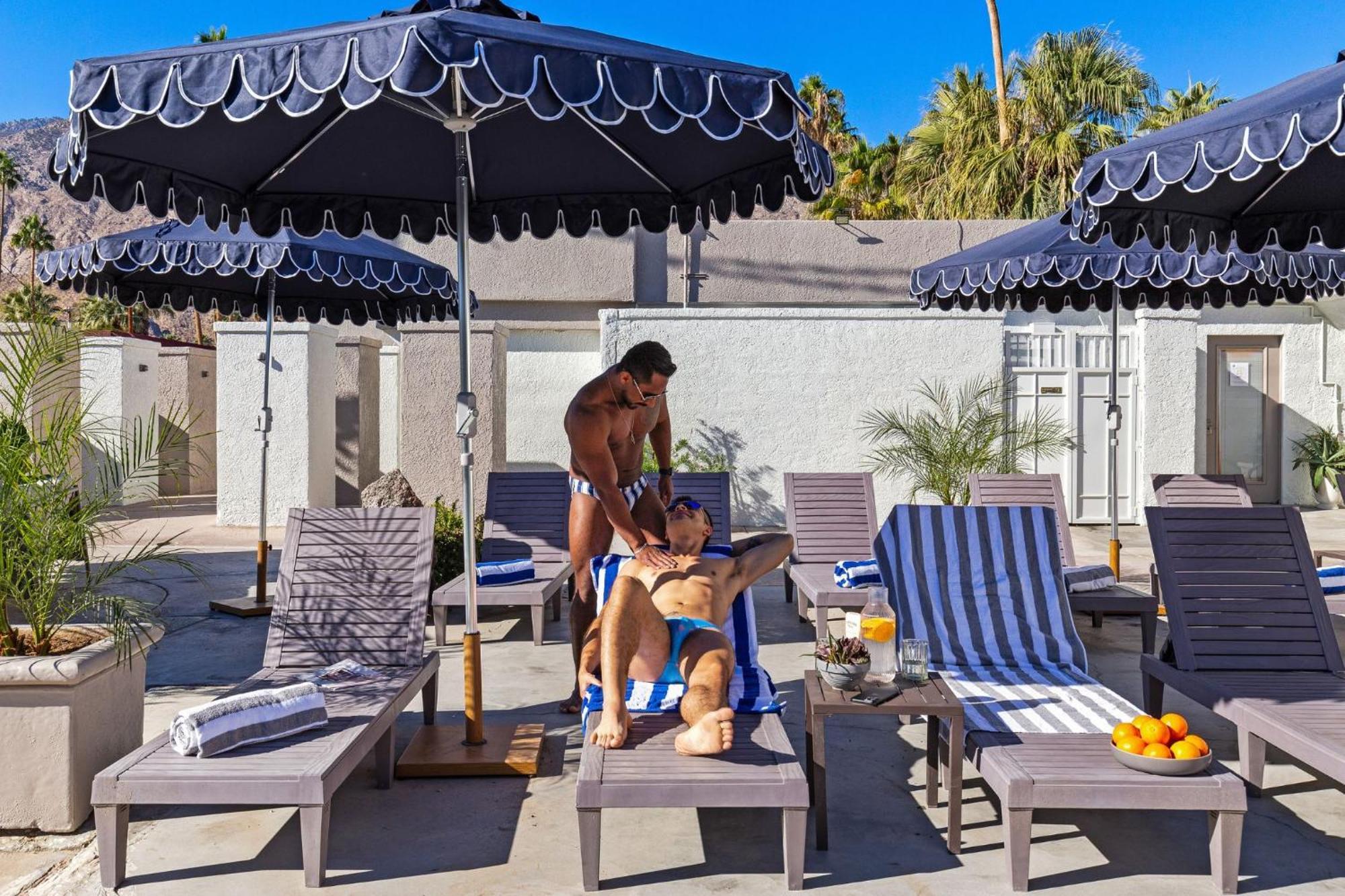 Casa Oliver Hotel & Resort - A Men'S Clothing Optional Resort In Palm Springs Eksteriør bilde