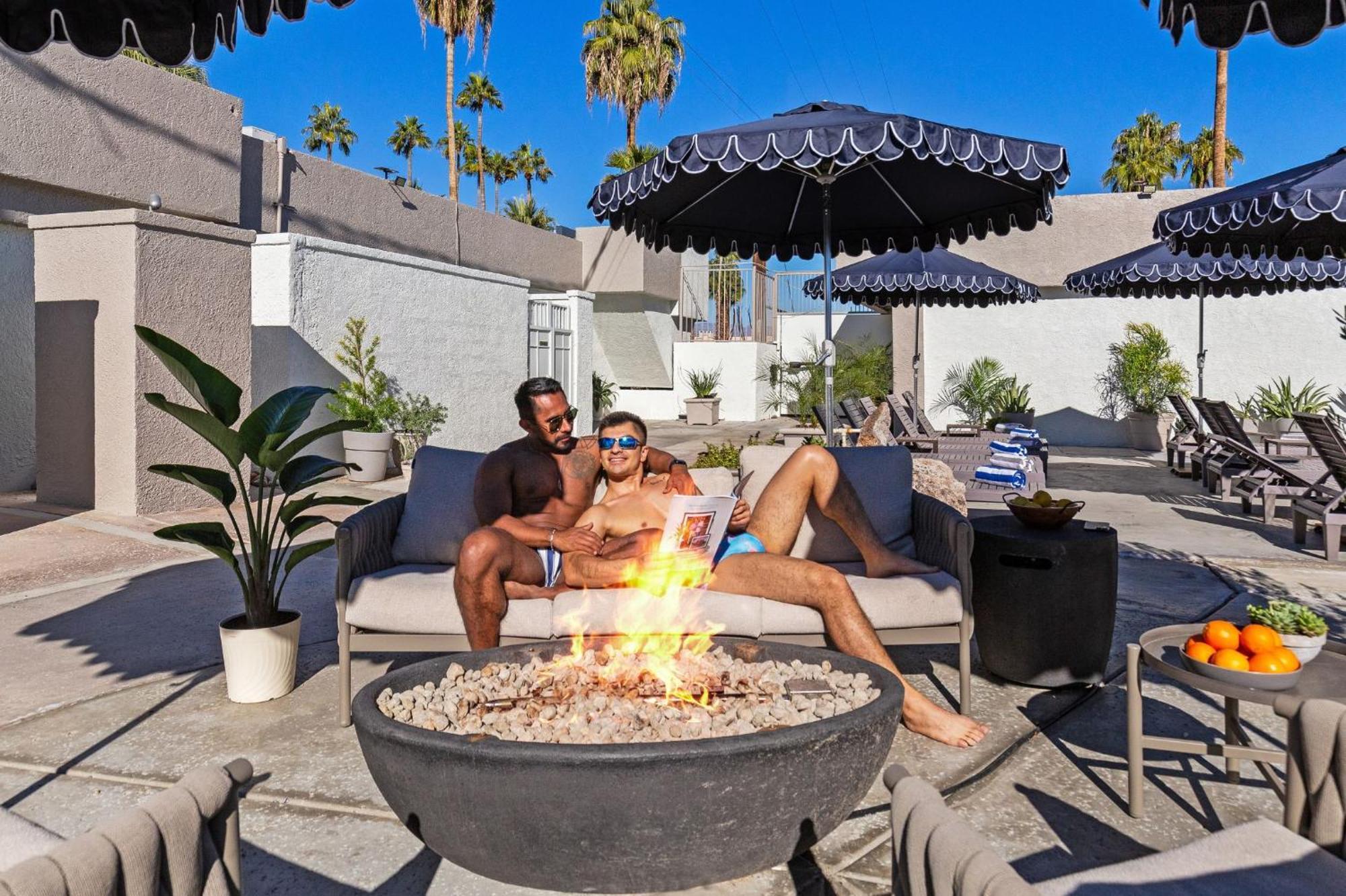 Casa Oliver Hotel & Resort - A Men'S Clothing Optional Resort In Palm Springs Eksteriør bilde